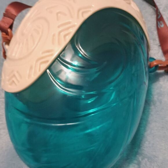 Disney Moana 2 Popcorn Bucket. With adjustable strap. Collectable - Picture 4 of 11